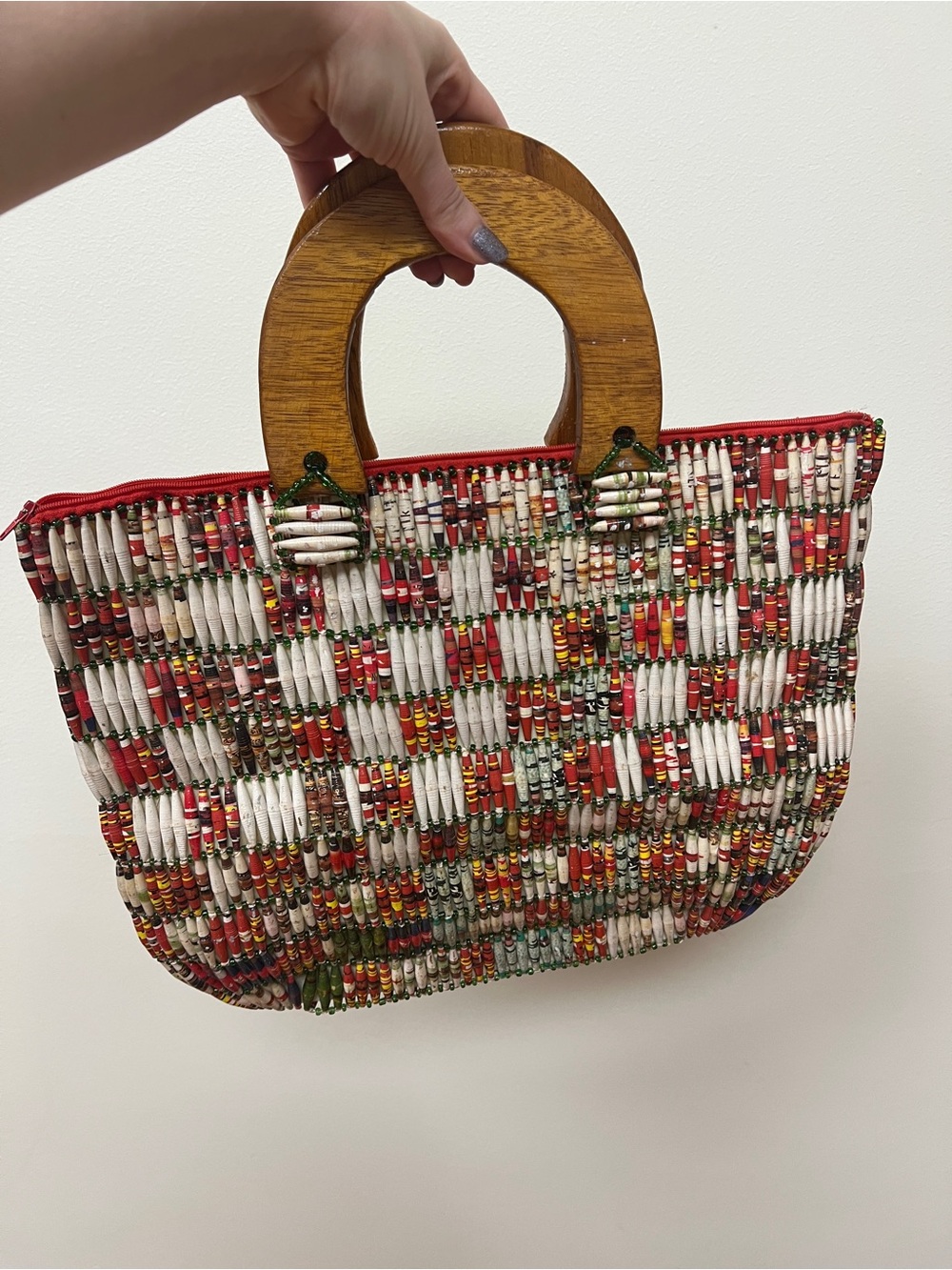 Handwoven Multicolor rolled paper Bead & Wood Handle Tote - Red Accent VTG